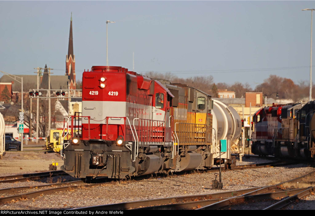 T006 is three units and one tank car, T004R is two units and one tank car